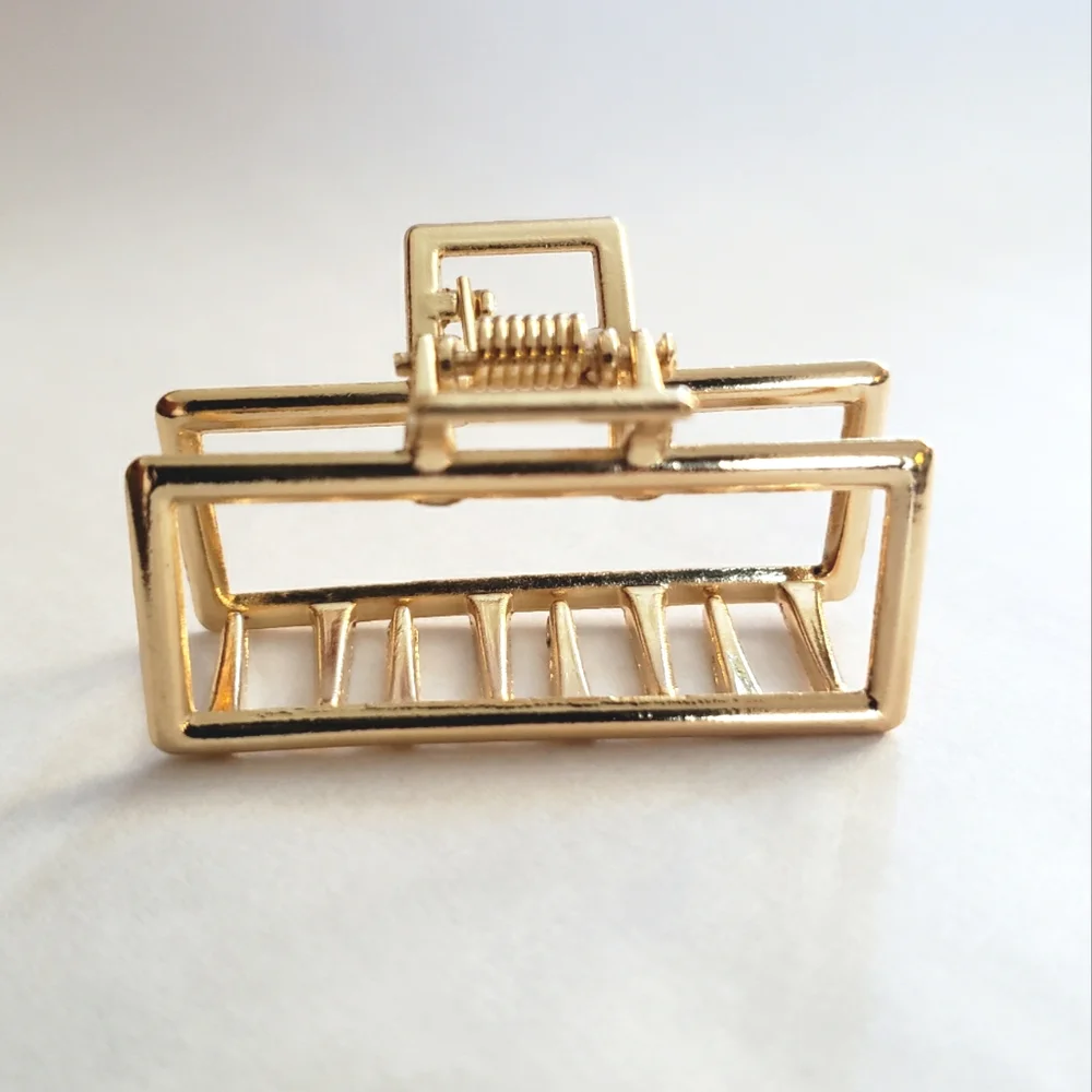 Gold Tone Metal Hair Claw Hair Clip